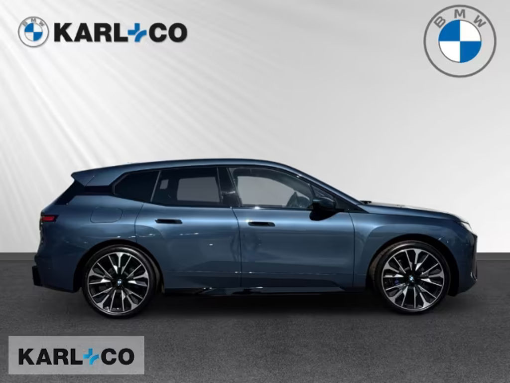 BMW iX