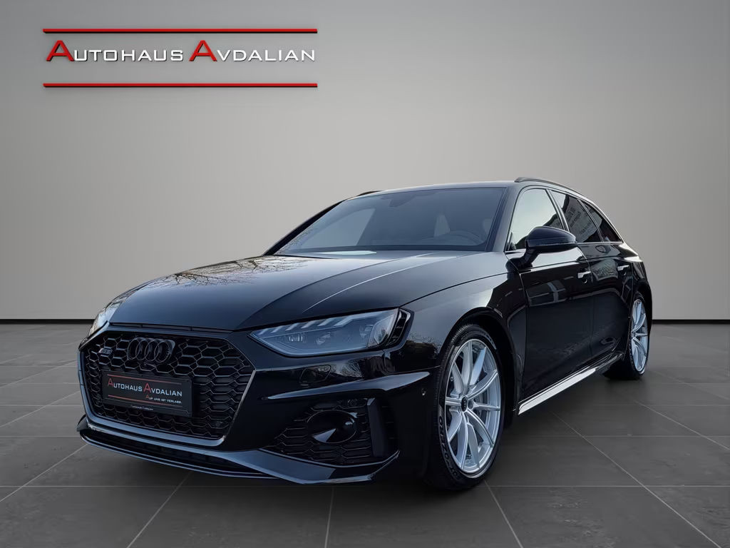 Audi RS4 Avant Quattro