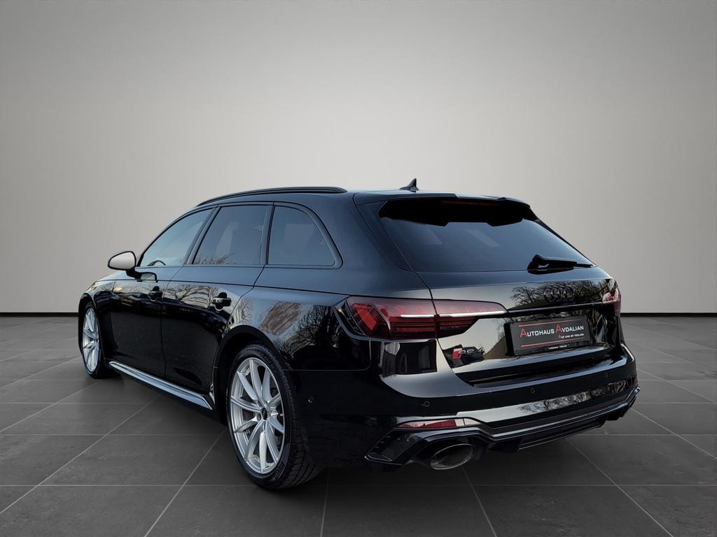 Audi RS4