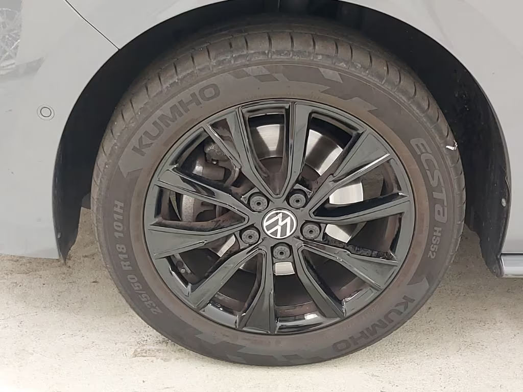 Volkswagen Multivan Lang T7