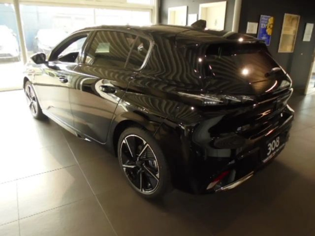 Peugeot e-308