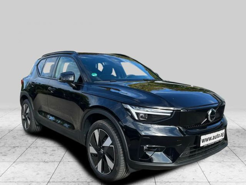 Volvo EX40