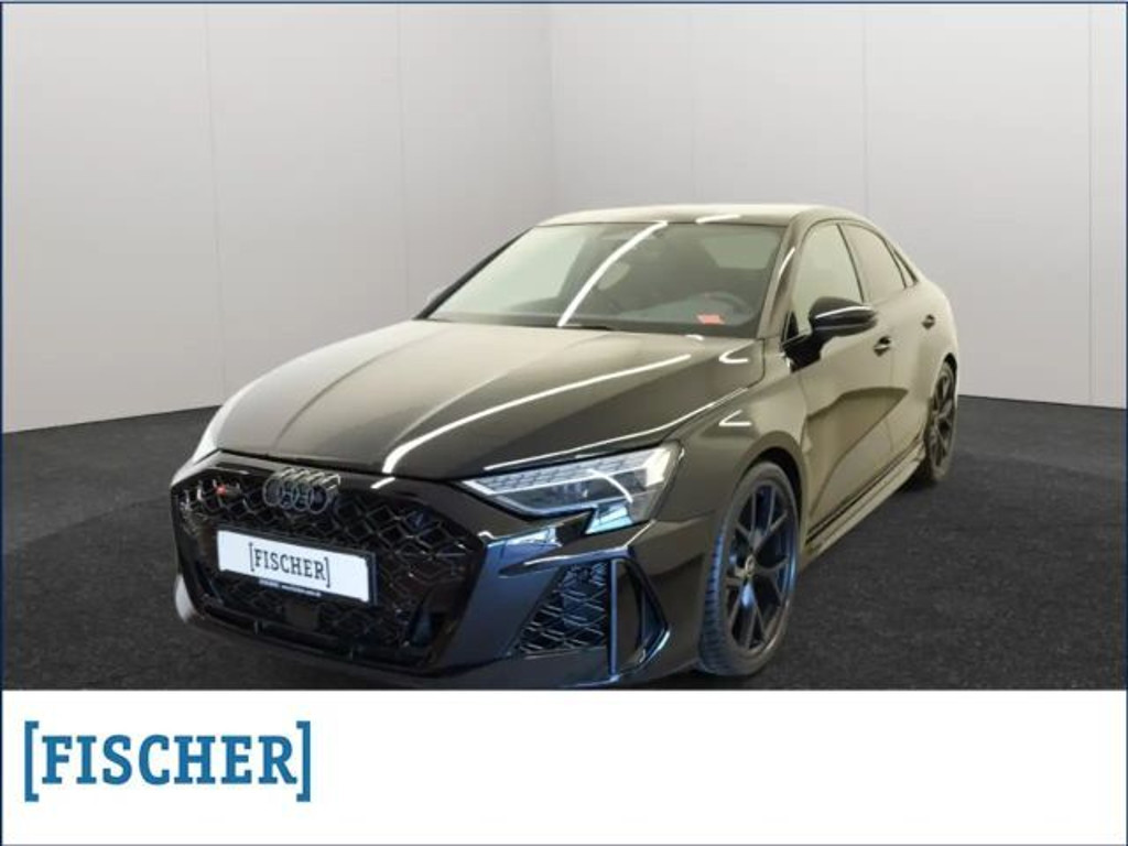Audi RS3 Sedan Quattro S-Tronic