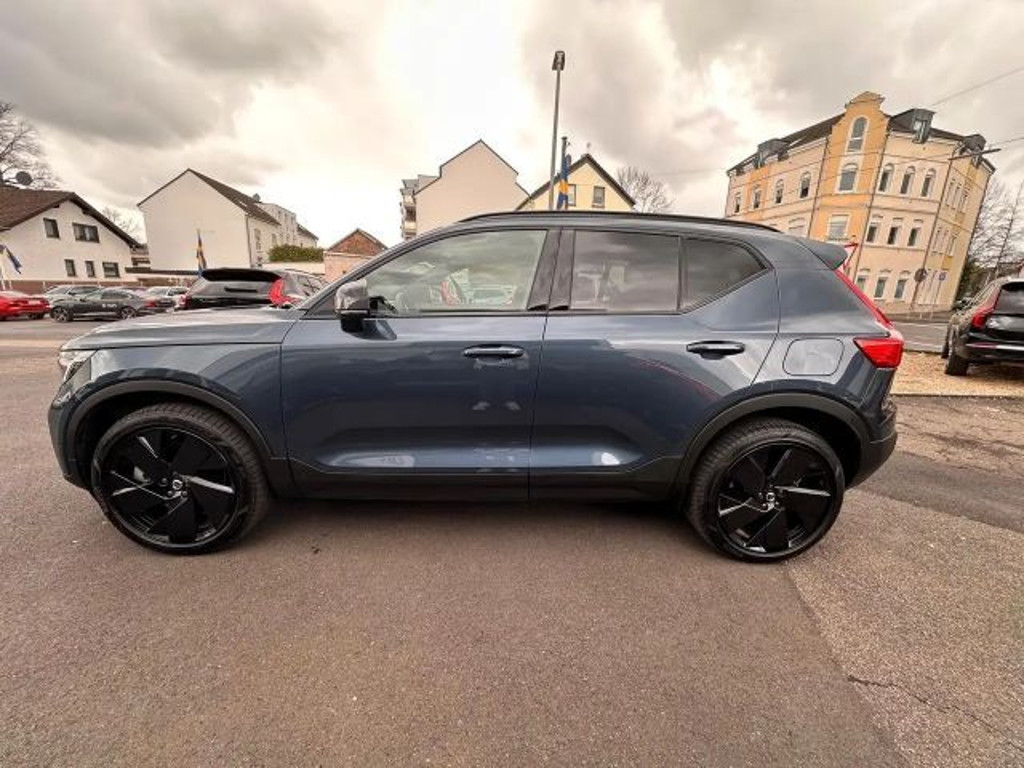 Volvo EX40