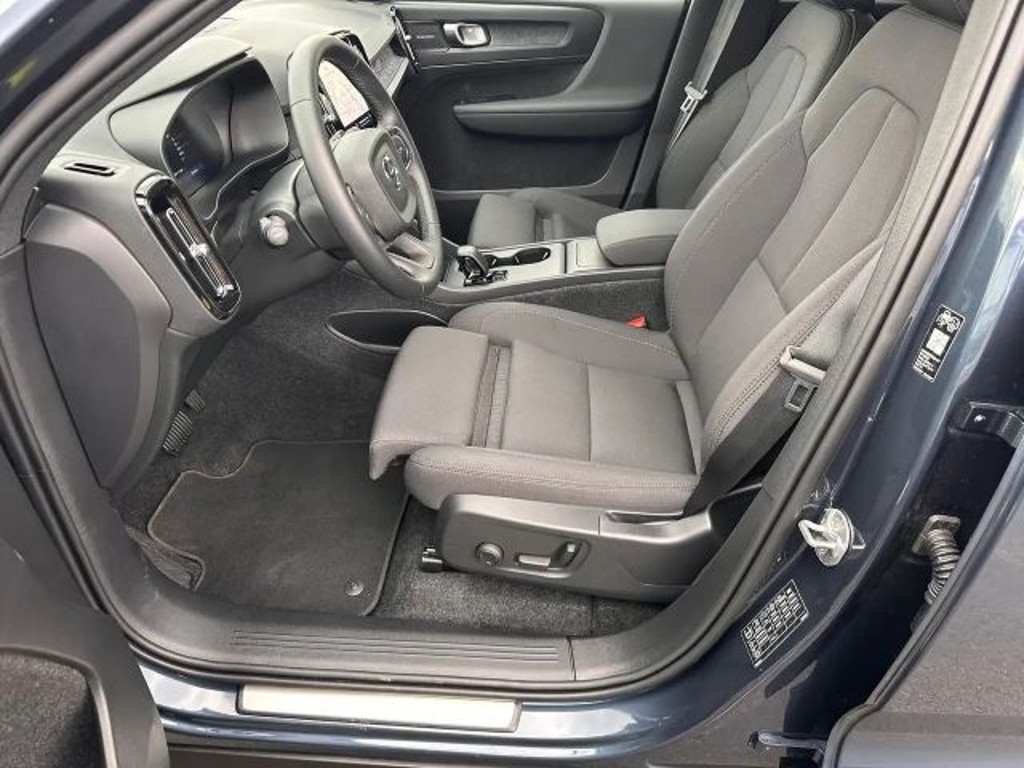 Volvo EX40