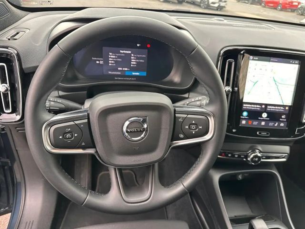 Volvo EX40