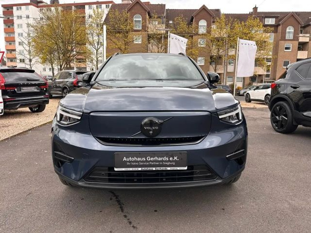 Volvo EX40