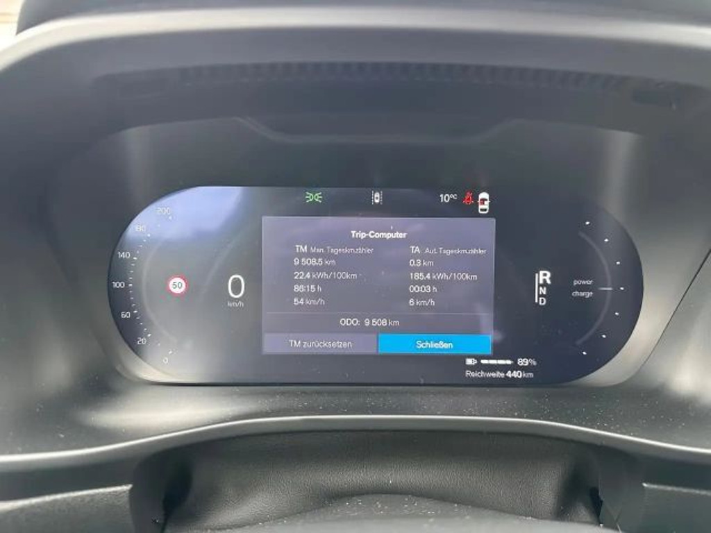 Volvo EX40
