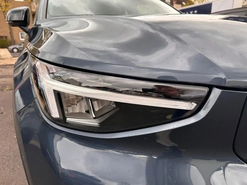 Volvo EX40