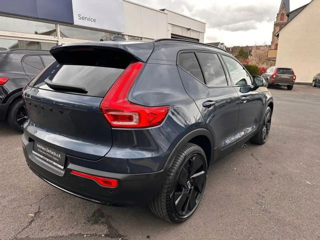Volvo EX40