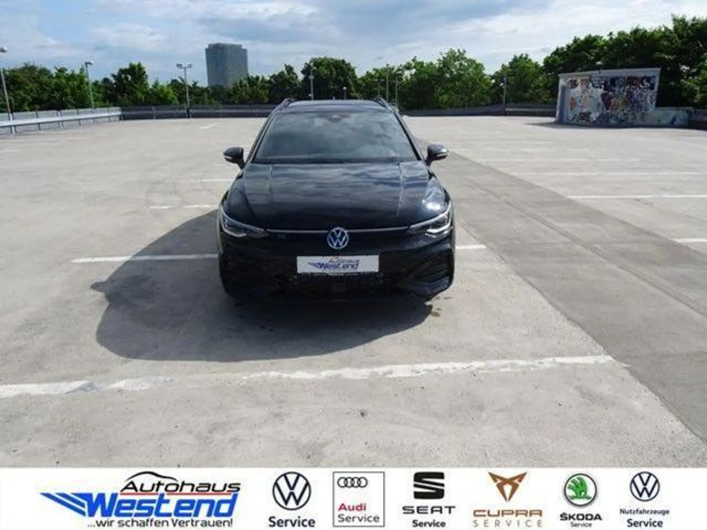 Volkswagen Golf DSG R-Line