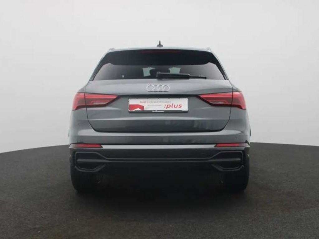 Audi Q3 S-Line 35 TFSI