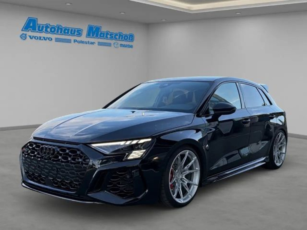 Audi RS3 Sportback Sedan Quattro