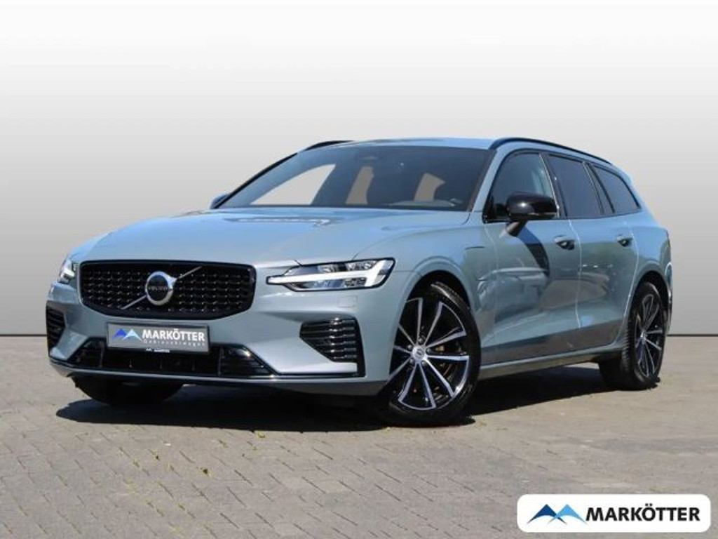 Volvo V60 AWD Plus Dark