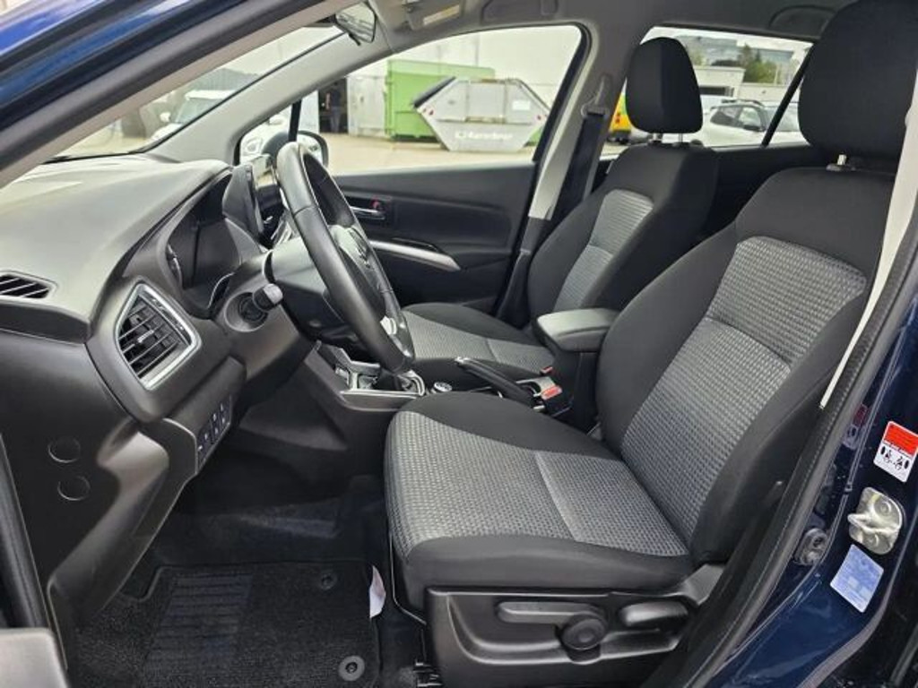 Suzuki S-Cross
