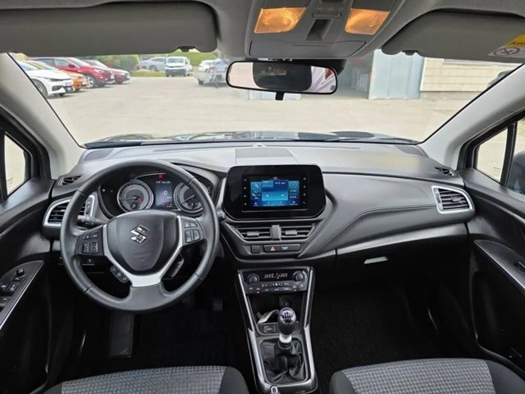 Suzuki S-Cross