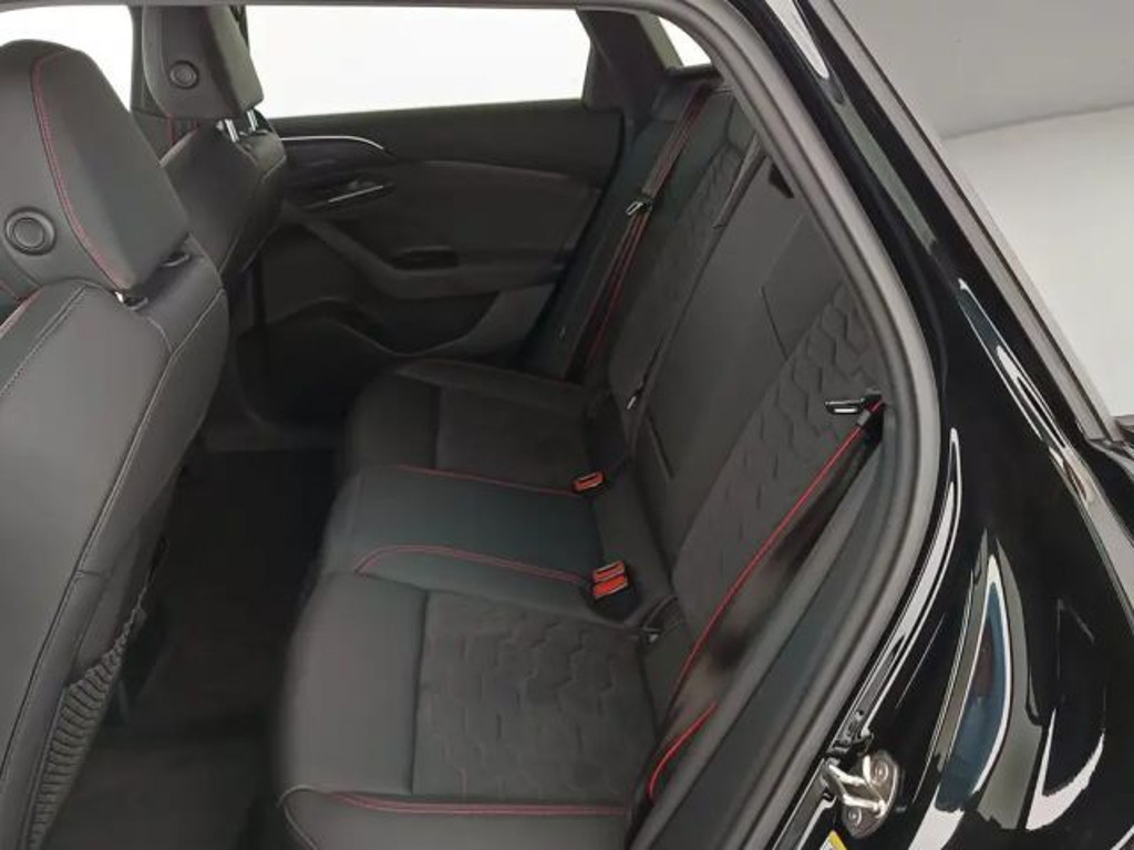 Audi S6 e-tron