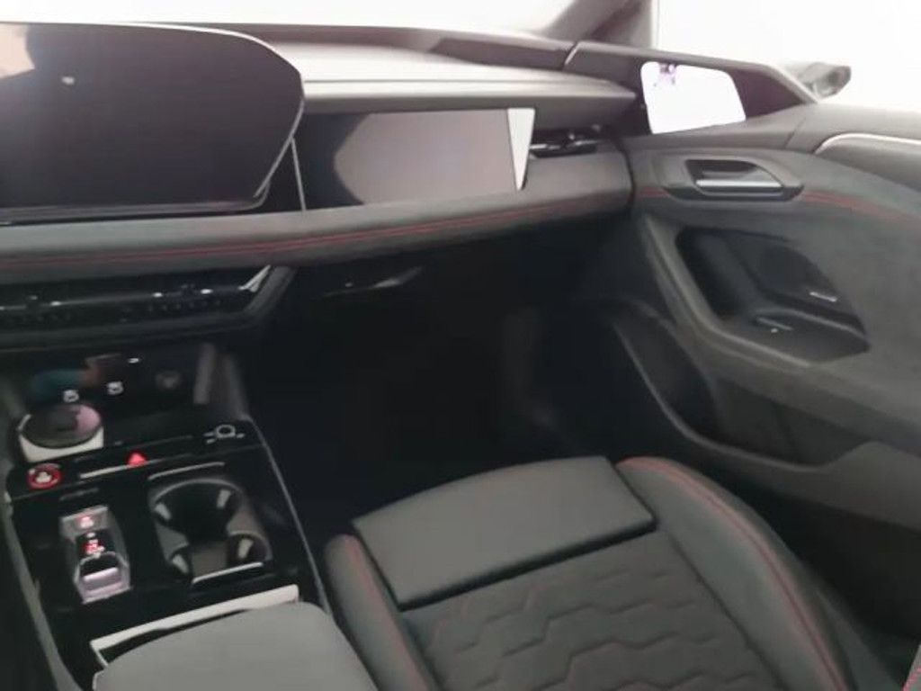 Audi S6 e-tron