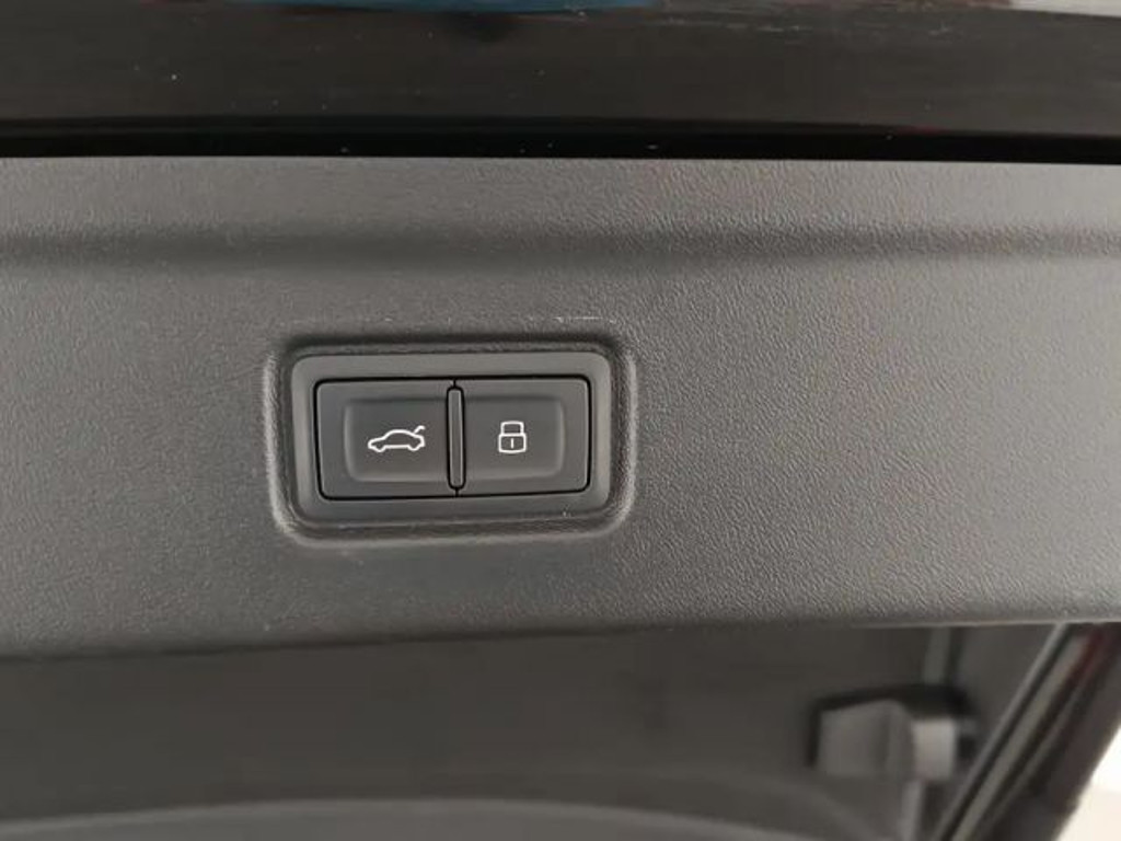 Audi S6 e-tron