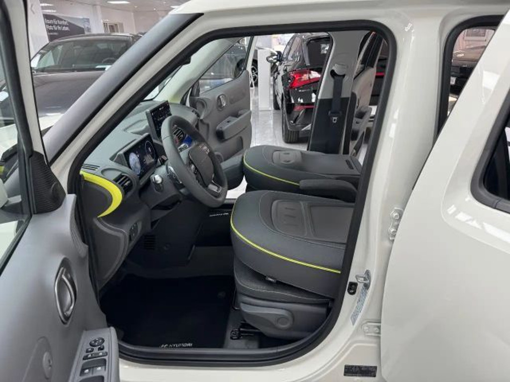 Hyundai INSTER
