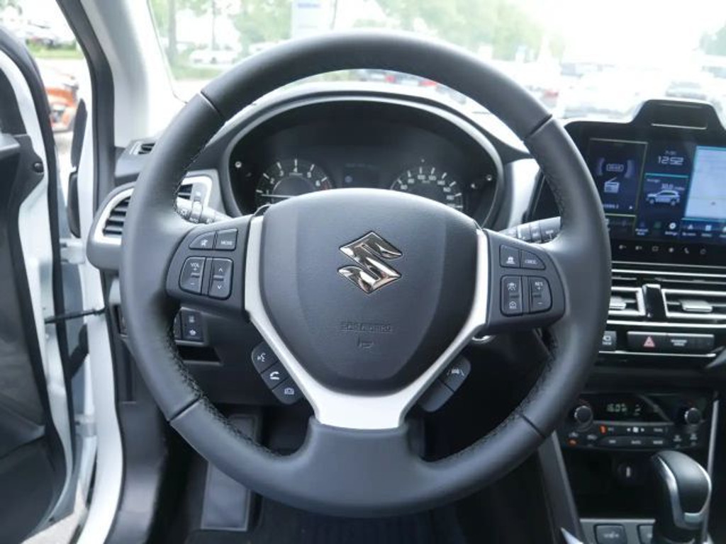 Suzuki S-Cross