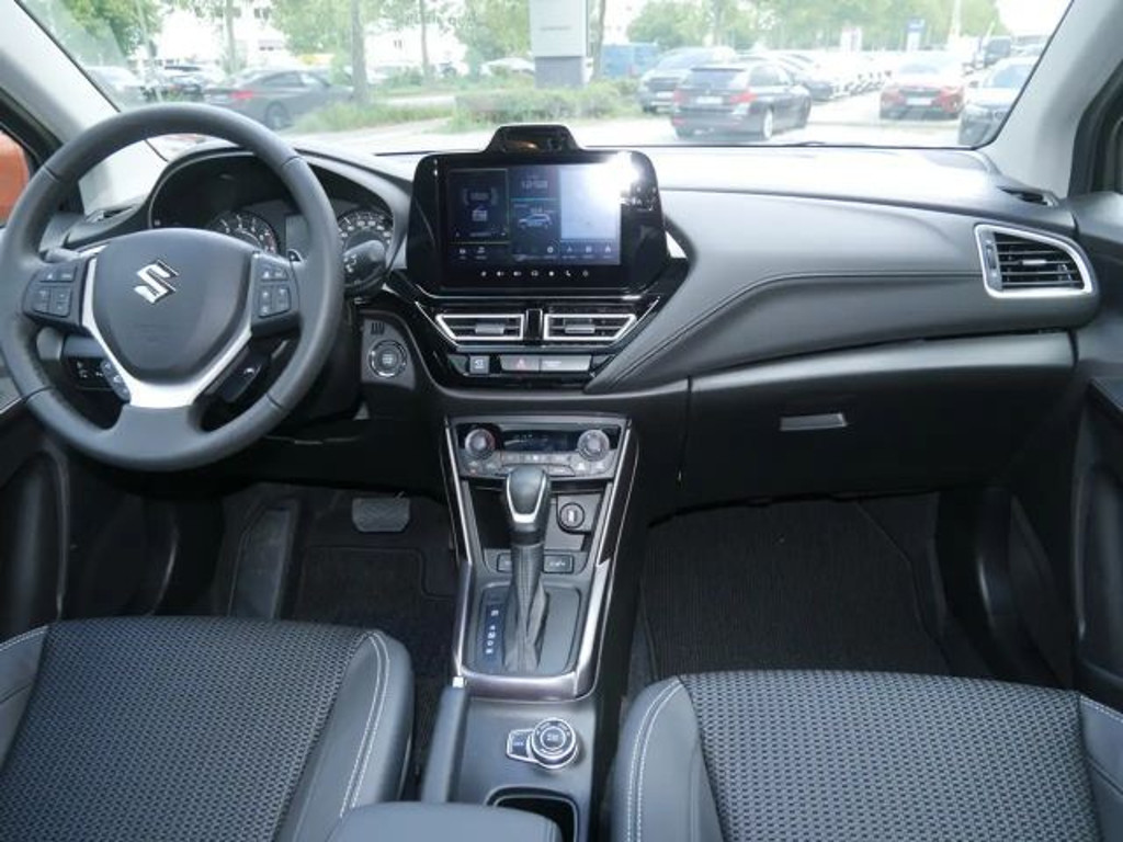 Suzuki S-Cross