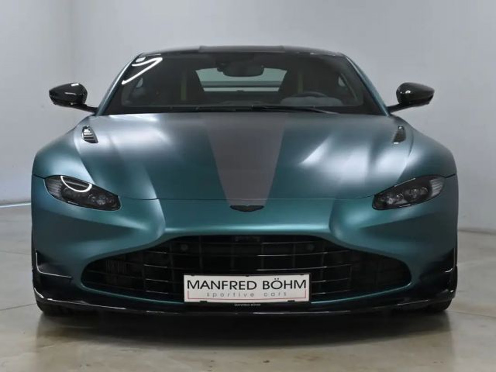 Aston Martin Vantage