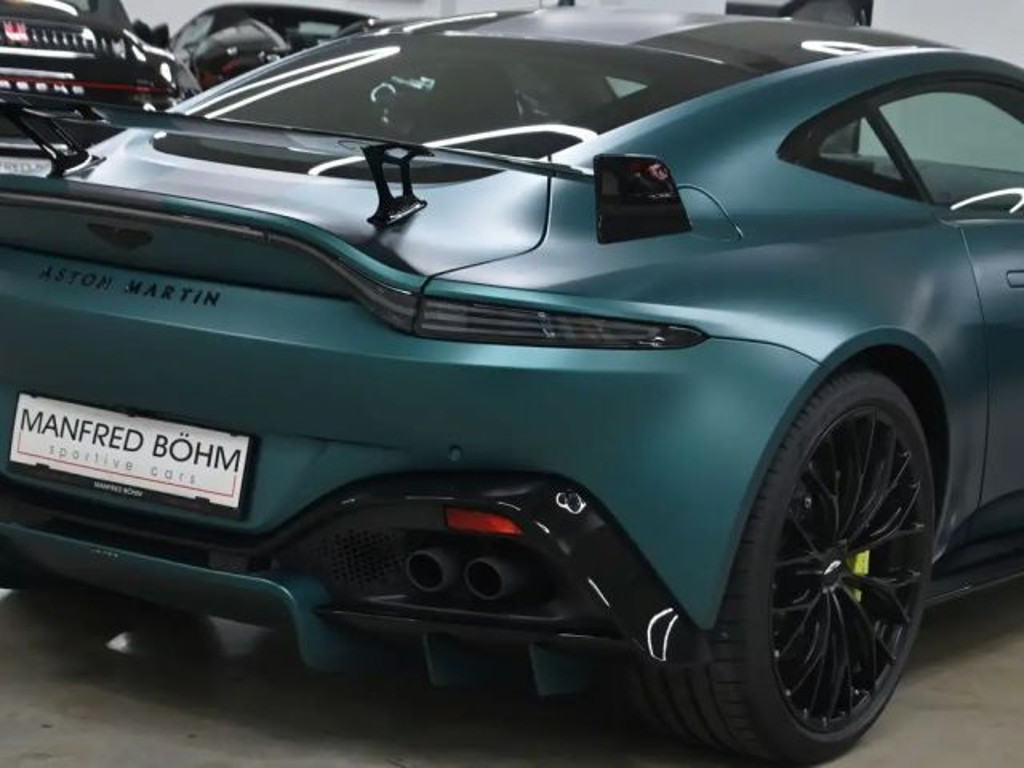 Aston Martin Vantage