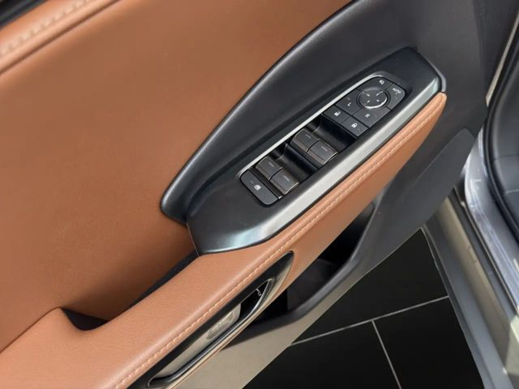 Lexus LBX
