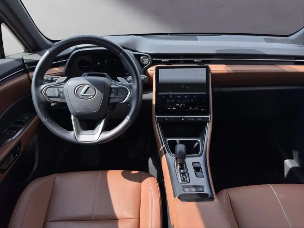 Lexus LBX