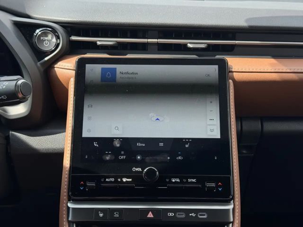 Lexus LBX