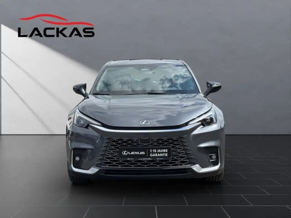 Lexus LBX
