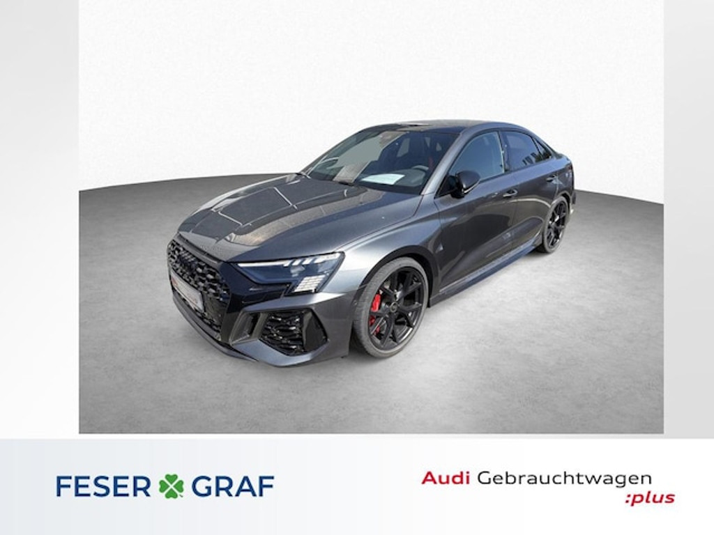 Audi RS3 Sedan Quattro S-Tronic