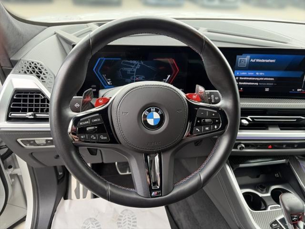 BMW XM