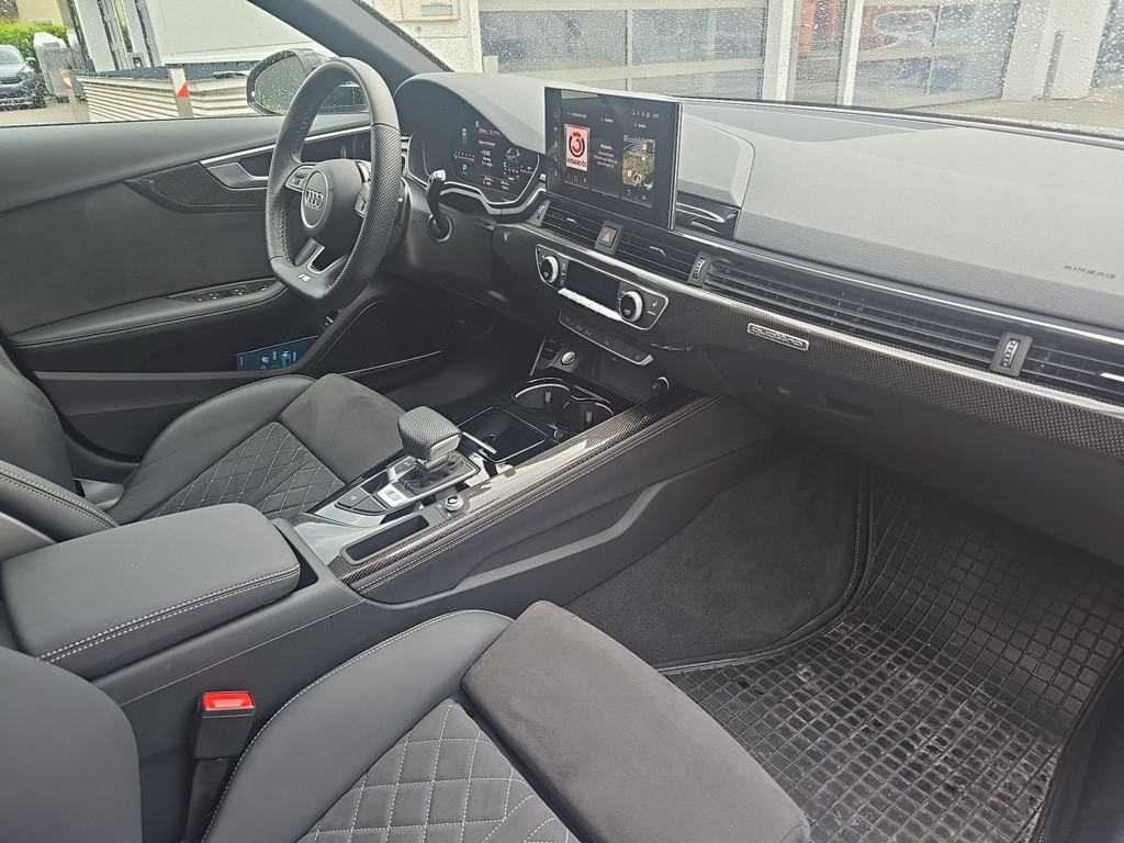 Audi S4