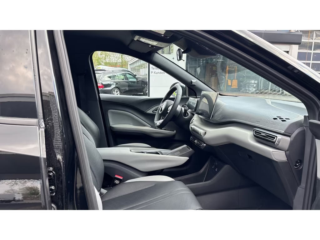 BYD Dolphin Surf