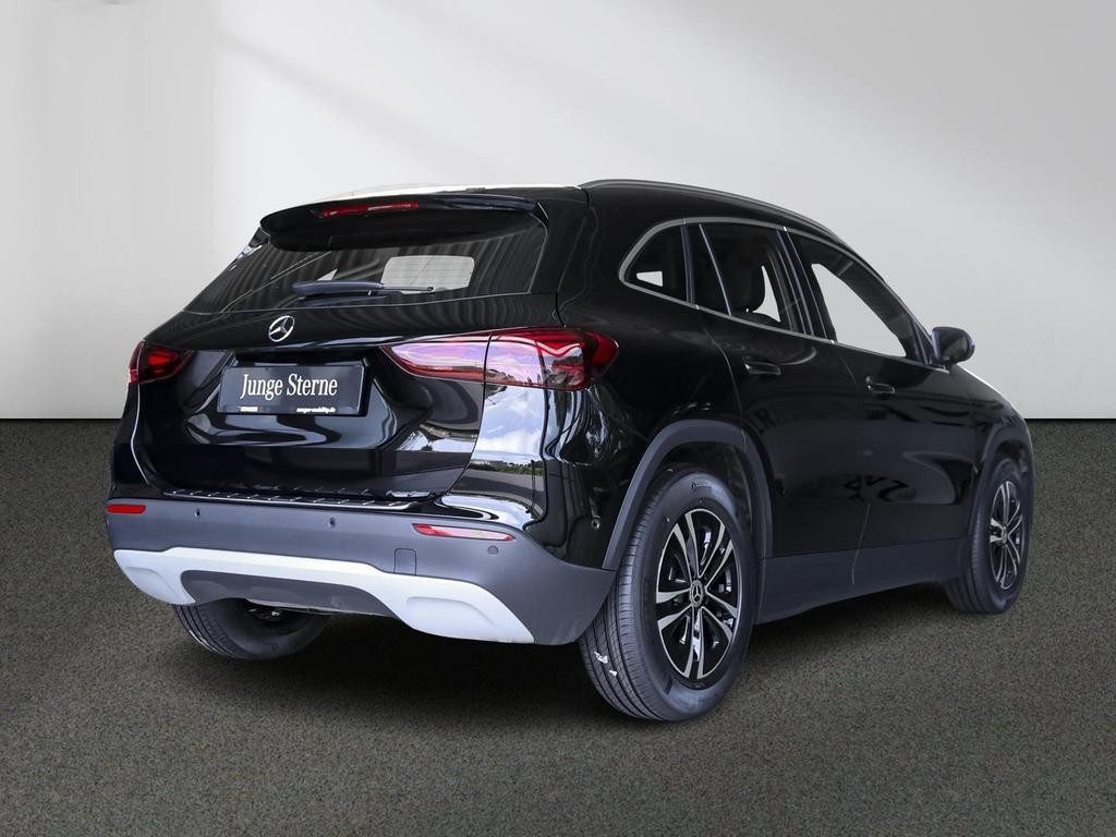 Mercedes-Benz GLA-Klasse GLA 200 Rückfahrkamera Sitzheizung MBUX LED
