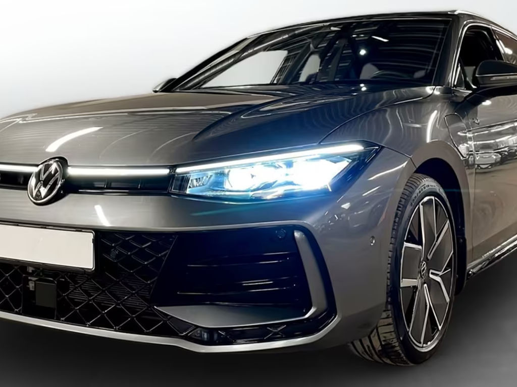 Volkswagen Passat Variant R-Line eHybrid 1.5 TSI