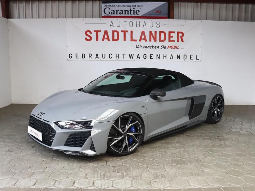 Audi R8