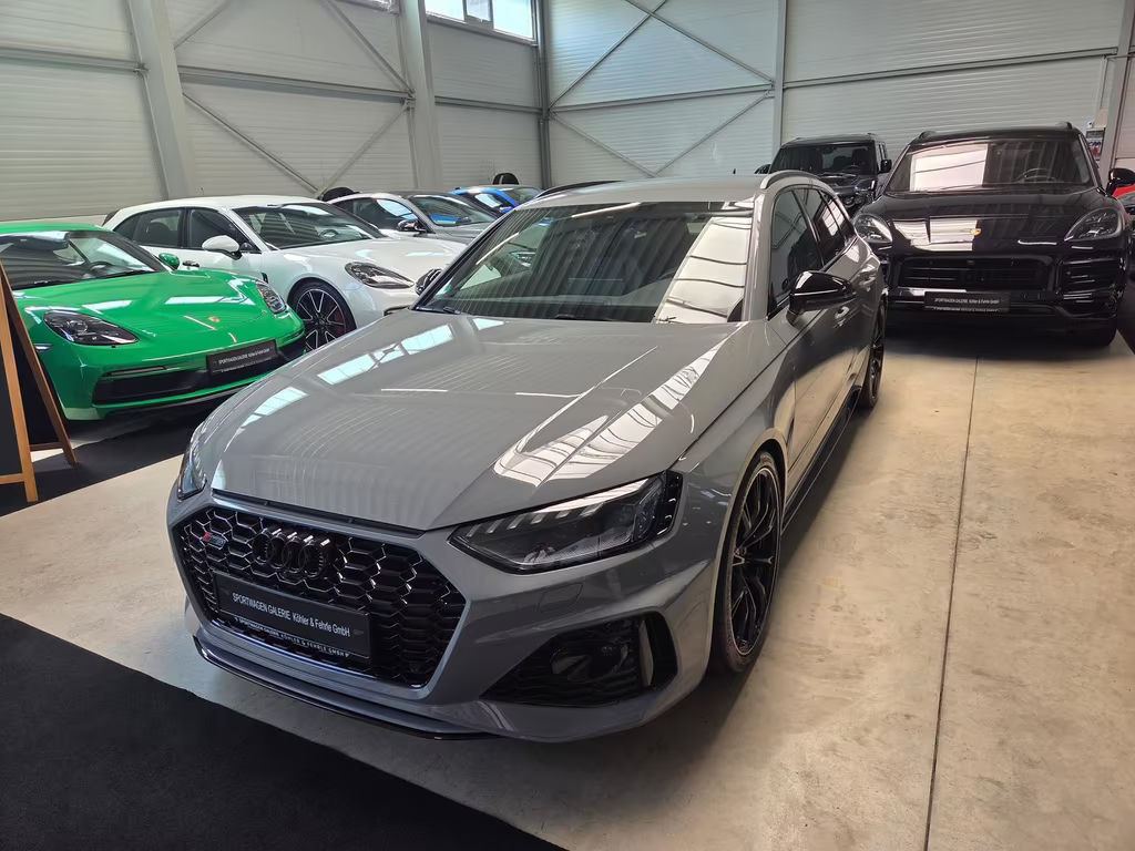 Audi RS4