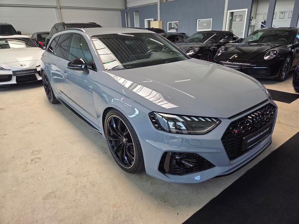 Audi RS4
