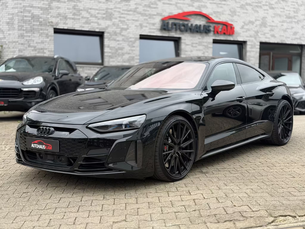 Audi RS e-tron GT Vollausstattung / Carbon / 22" Vossen