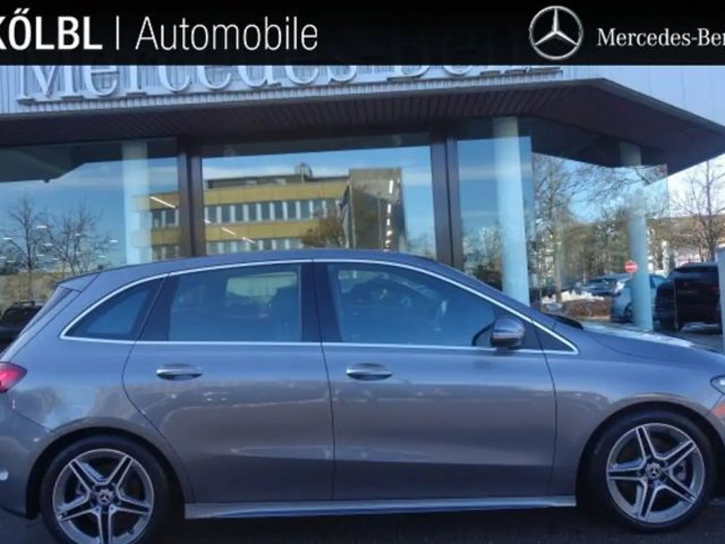 Mercedes-Benz B-Klasse B 220 4MATIC AMG Line