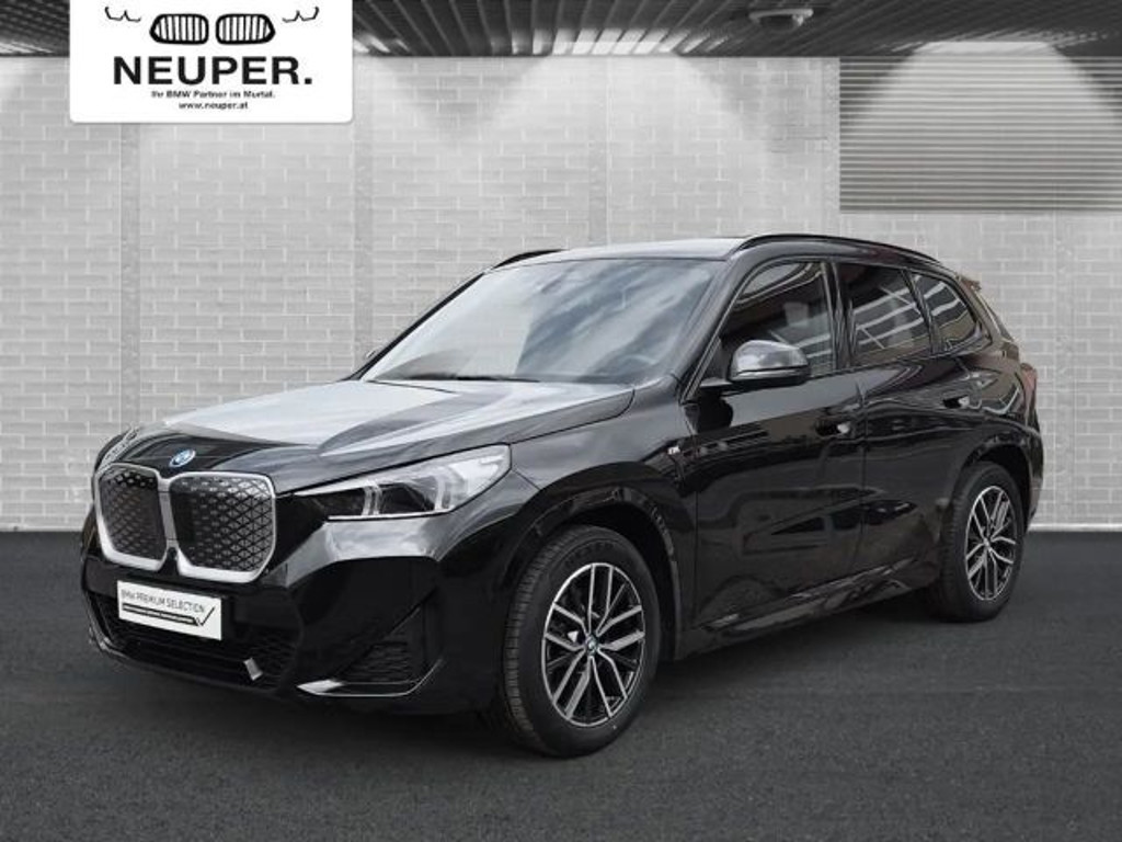 BMW iX1 xDrive30
