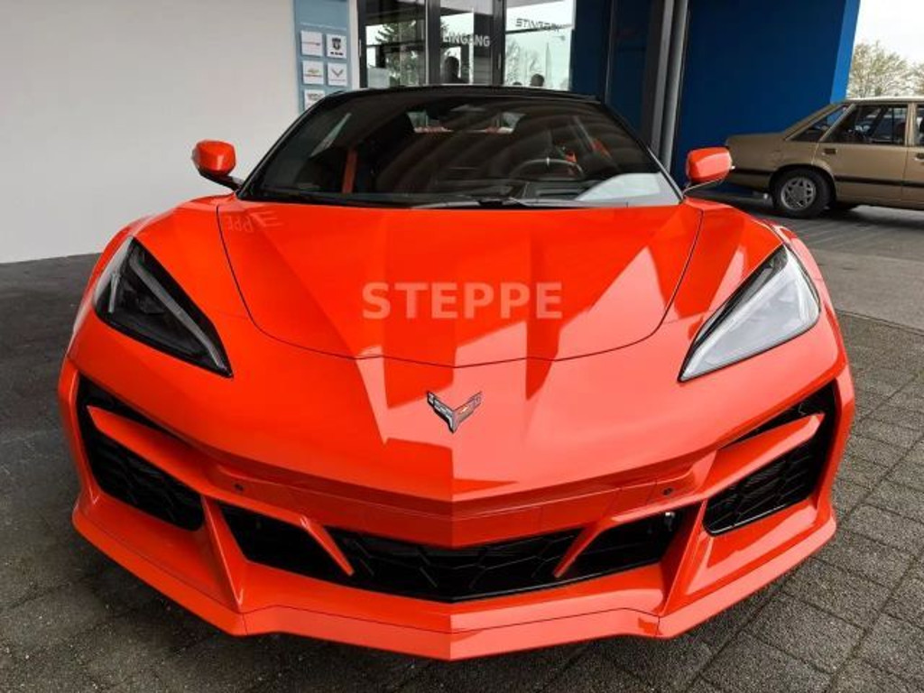 Corvette C8