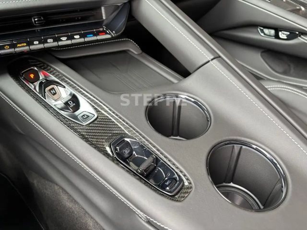 Corvette C8