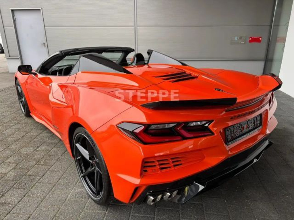 Corvette C8