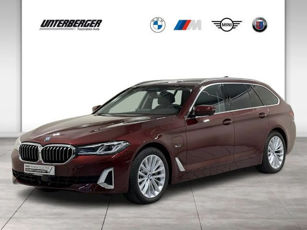 BMW 5 Serie 530 Luxury Line xDrive Touring 530e