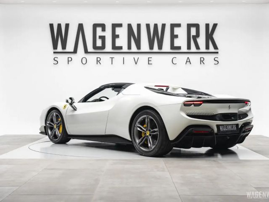 Ferrari 296 GTS