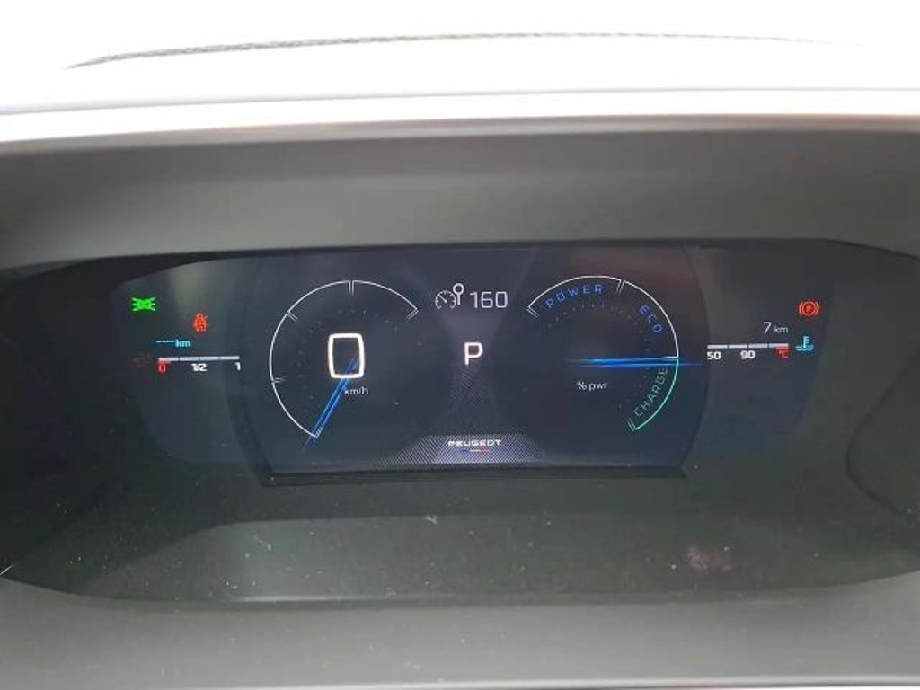 Peugeot e-208